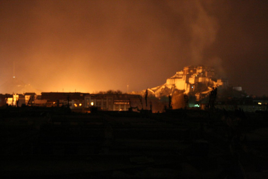 lhasa March 2008