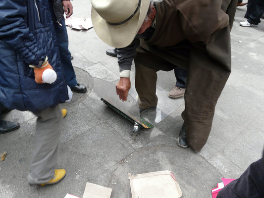 lhasa March 2008